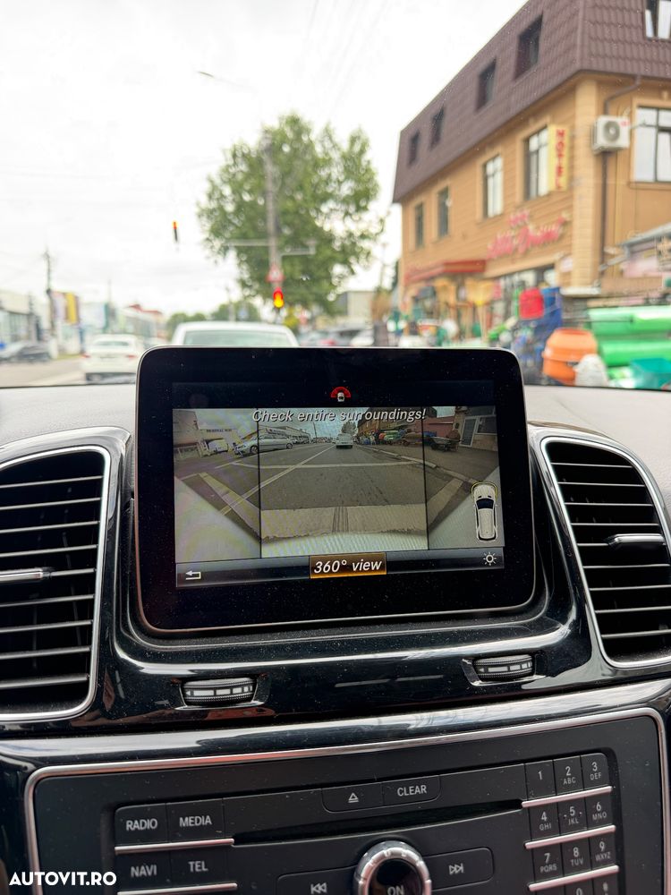 Mercedes-Benz GLE 250 d - 14