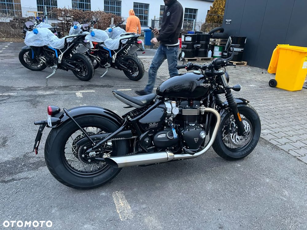 Triumph Bonneville - 18