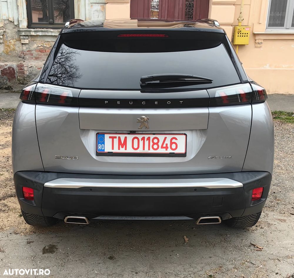Peugeot 2008 PureTech 130 EAT8 GT - 1