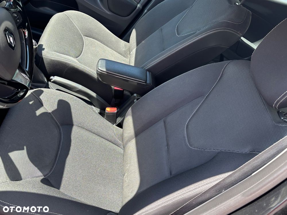 Renault Clio - 10