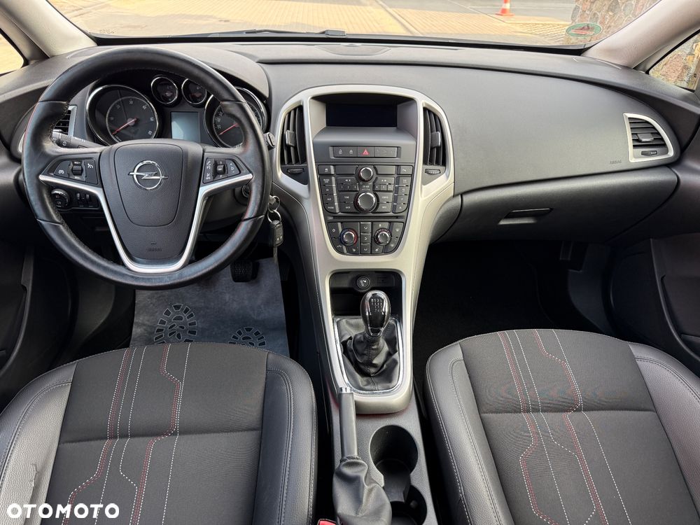 Opel Astra 1.7 CDTI DPF 150 Jahre - 12