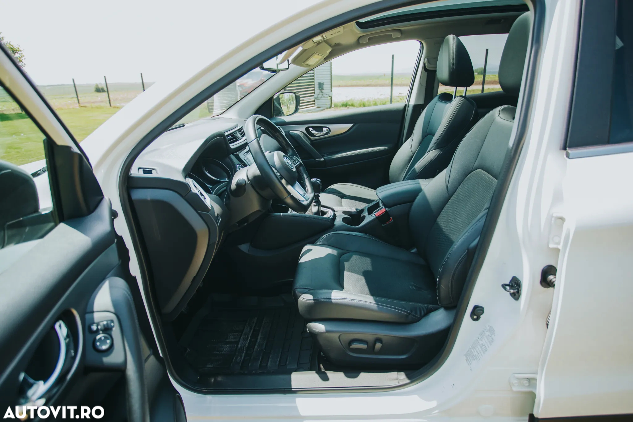Nissan Qashqai 1.7D 150CP ALL MODE 4X4-I Tekna - 9