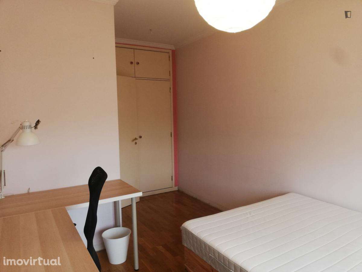 Apartamento com 4 quartos - localizado em Paranhos Porto - Grande imagem: 5/32