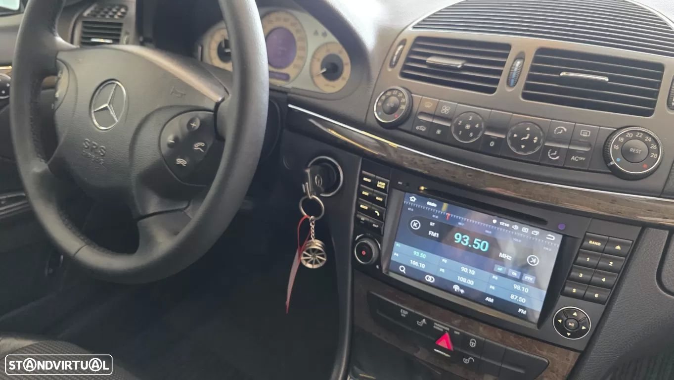 Mercedes-Benz E 220 CDi Avantgarde - 51