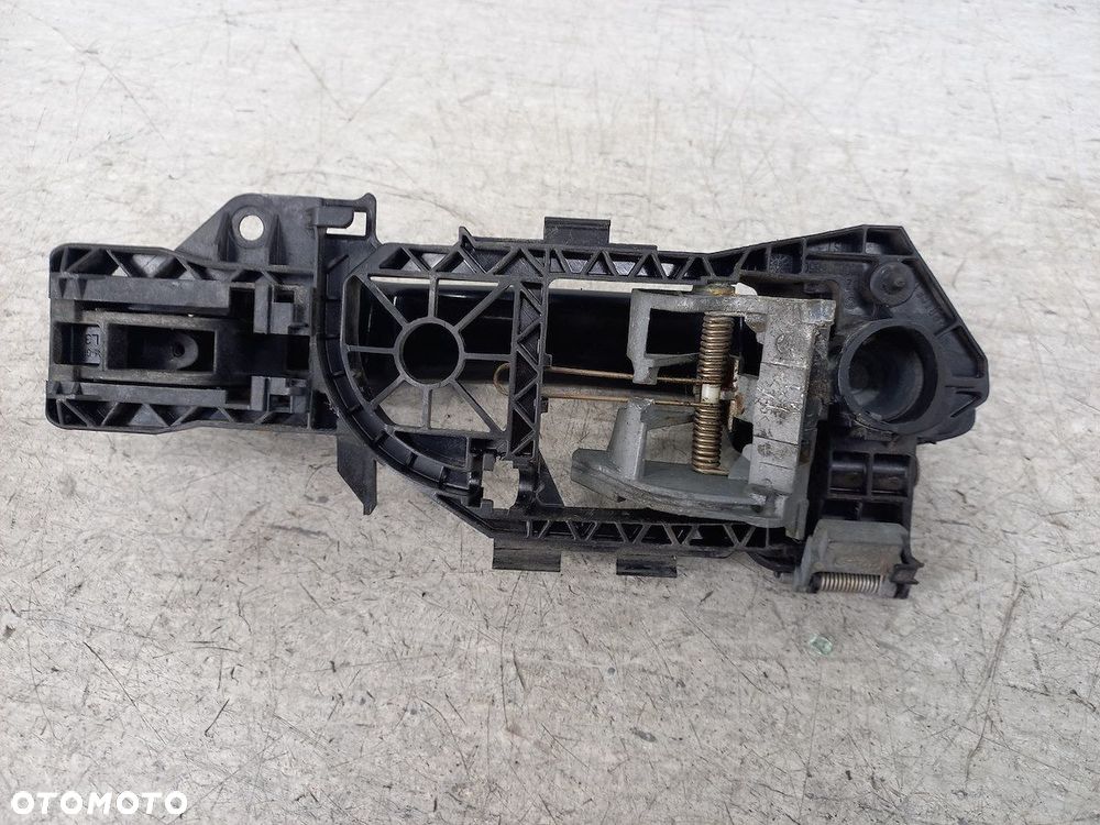 KLAMKA LEWY TYŁ VW PASSAT B6 3C0839167 - 2