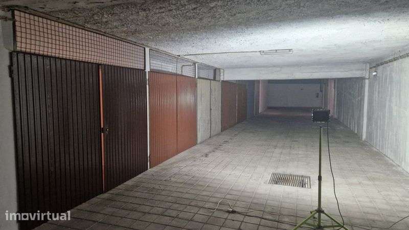 Garagem para arrendar - Grande imagem: 5/10