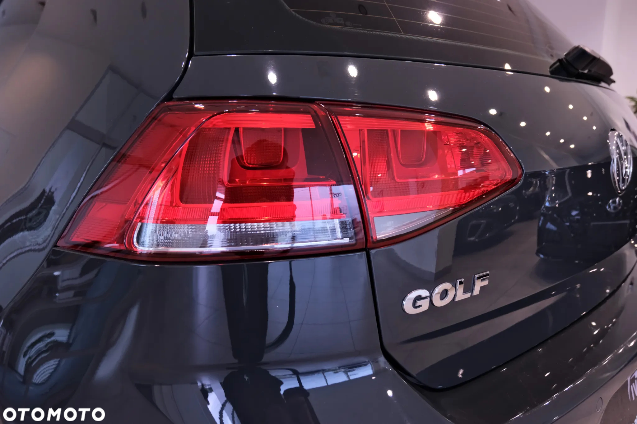 Volkswagen Golf 1.6 TDI BlueMotion Technology Cup - 12