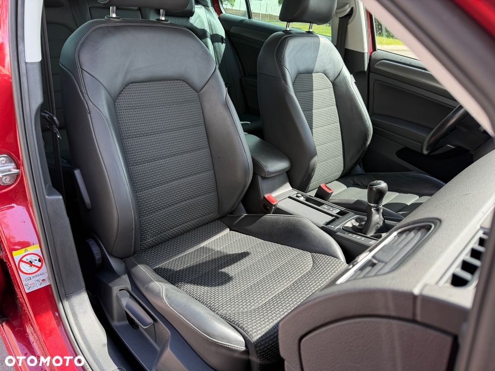 Volkswagen Golf 1.6 TDI DPF BlueMotion Technology Comfortline - 17