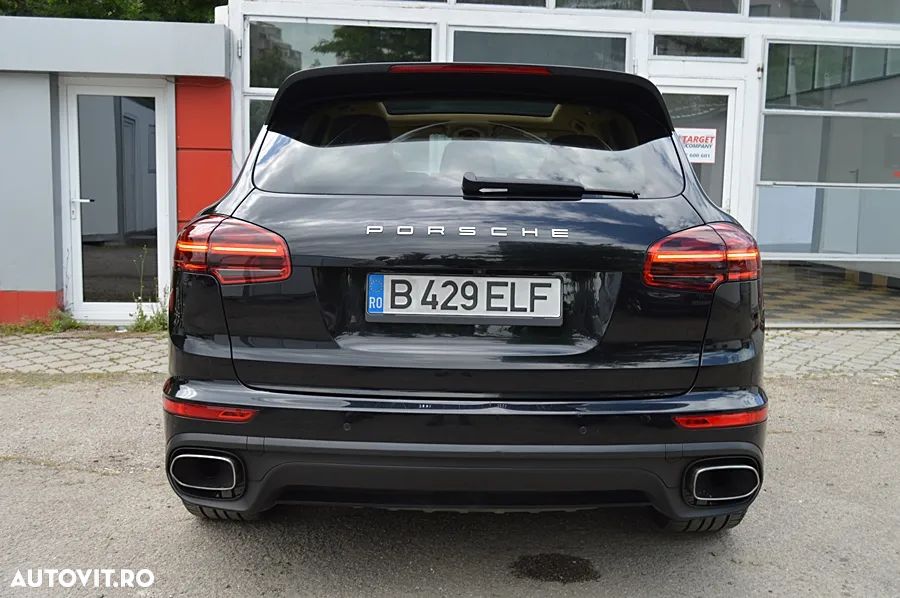 Porsche Cayenne 3.0 L - 17