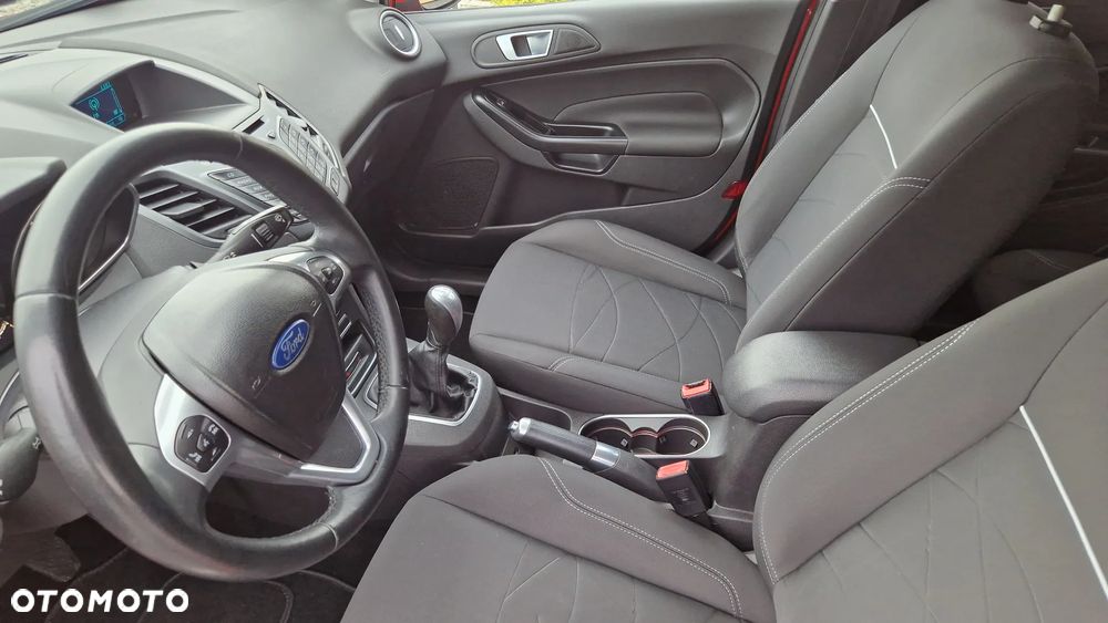 Ford Fiesta ver-1-0-ecoboost-s-s-titanium - 17