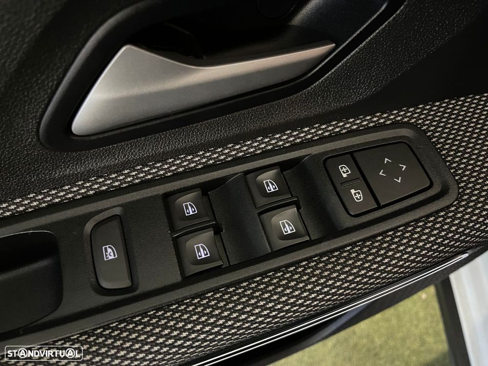 Dacia Jogger 1.0 TCe Extreme 7L - 31