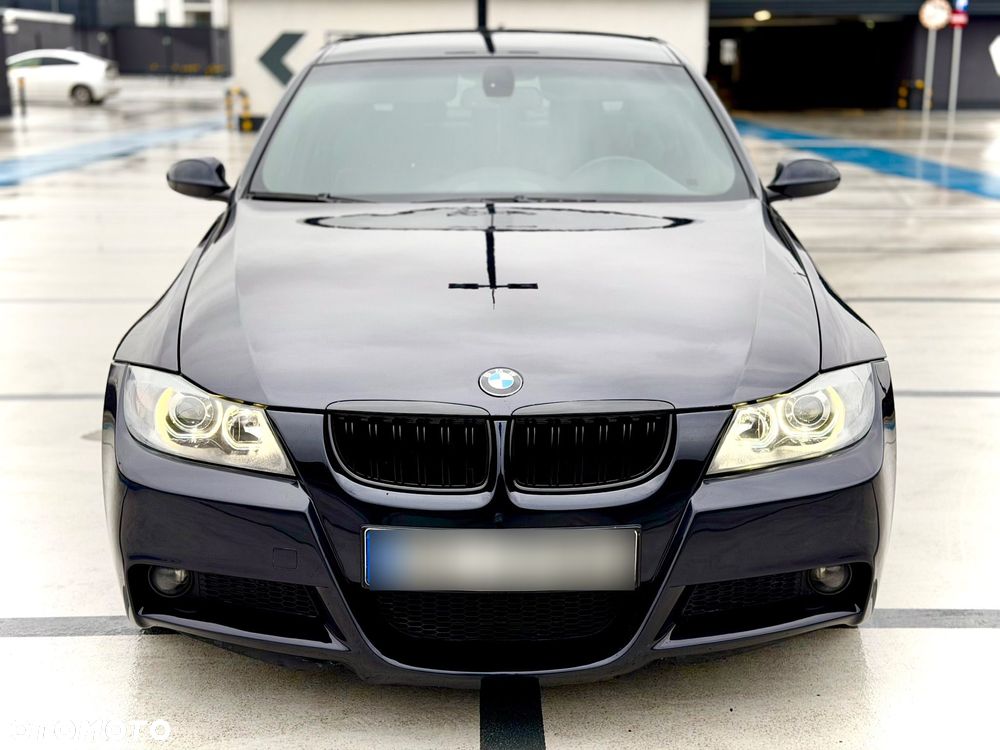 BMW Seria 3 320d - 32