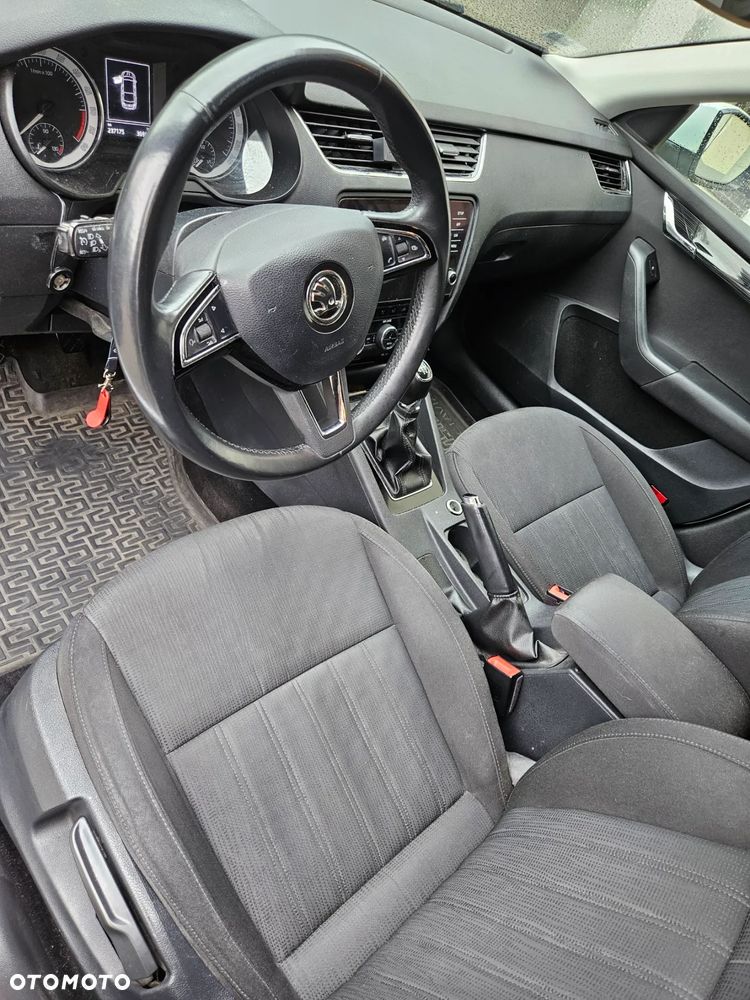 Skoda Octavia - 10