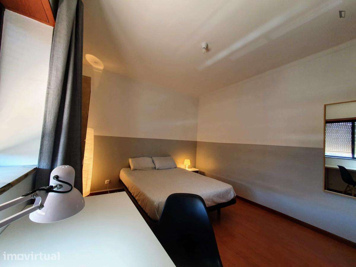 Quarto - localizado em Bairro do Sol Coimbra - Grande imagem: 4/14