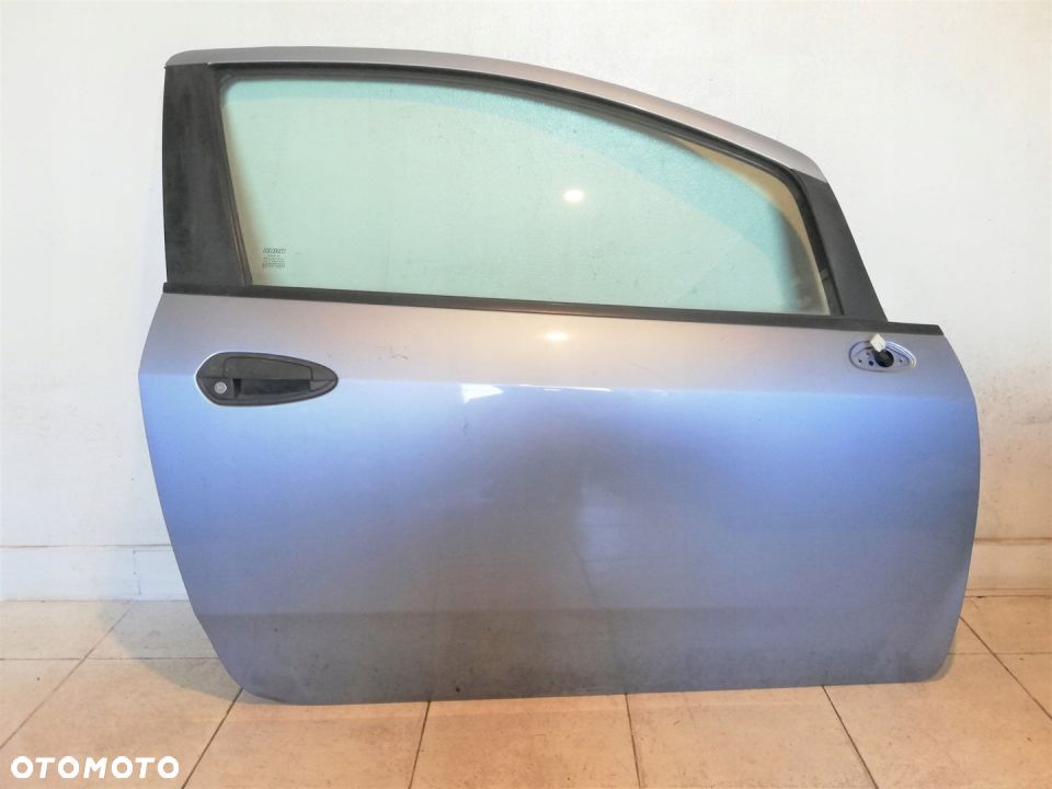 Drzwi przód prawe Fiat Grande Punto 3D