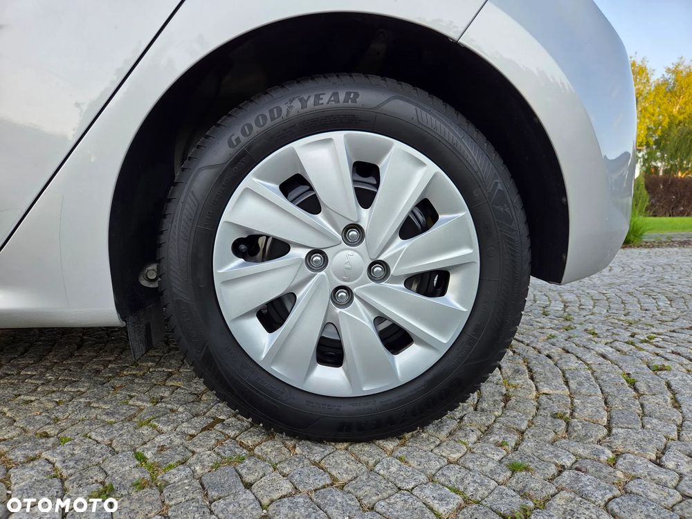 Kia Rio 1.2 M - 29