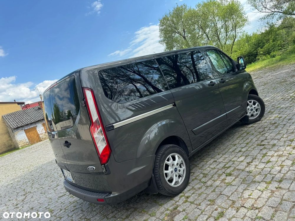 Ford Tourneo Custom 2.0 EcoBlue L2 Shuttle Bus Titanium - 9