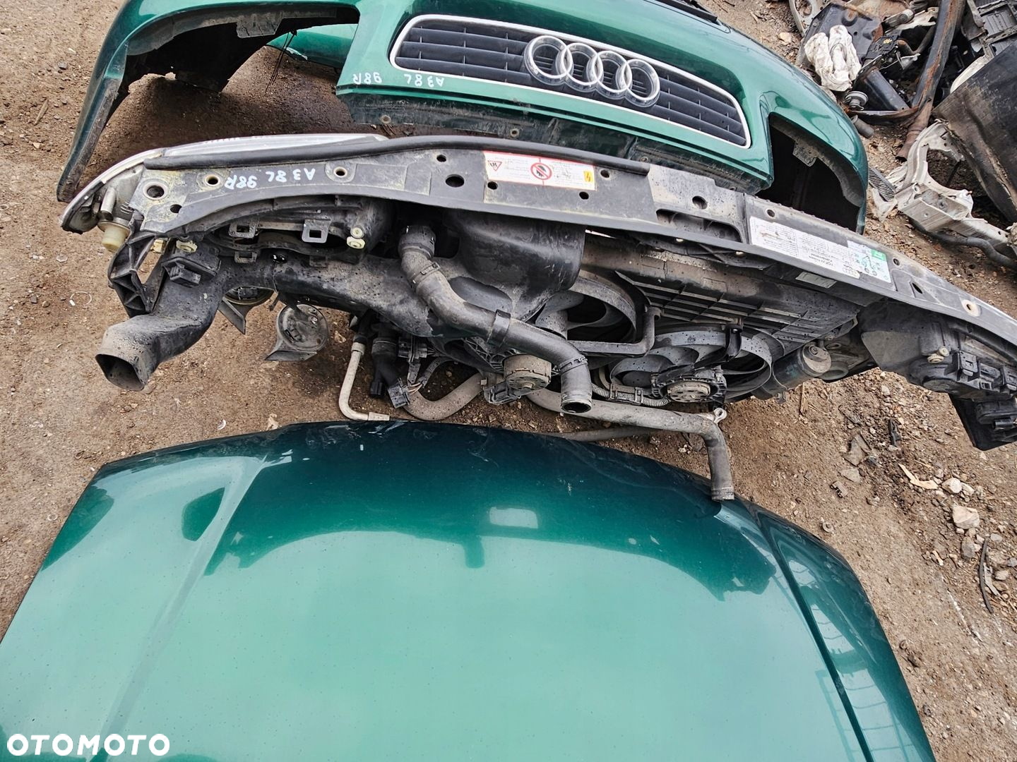 PAS PRZEDNI ZDERZAK BŁOTNIK LAMPA MASKA AUDI A3 8L EU ZIELONY 3D - 8