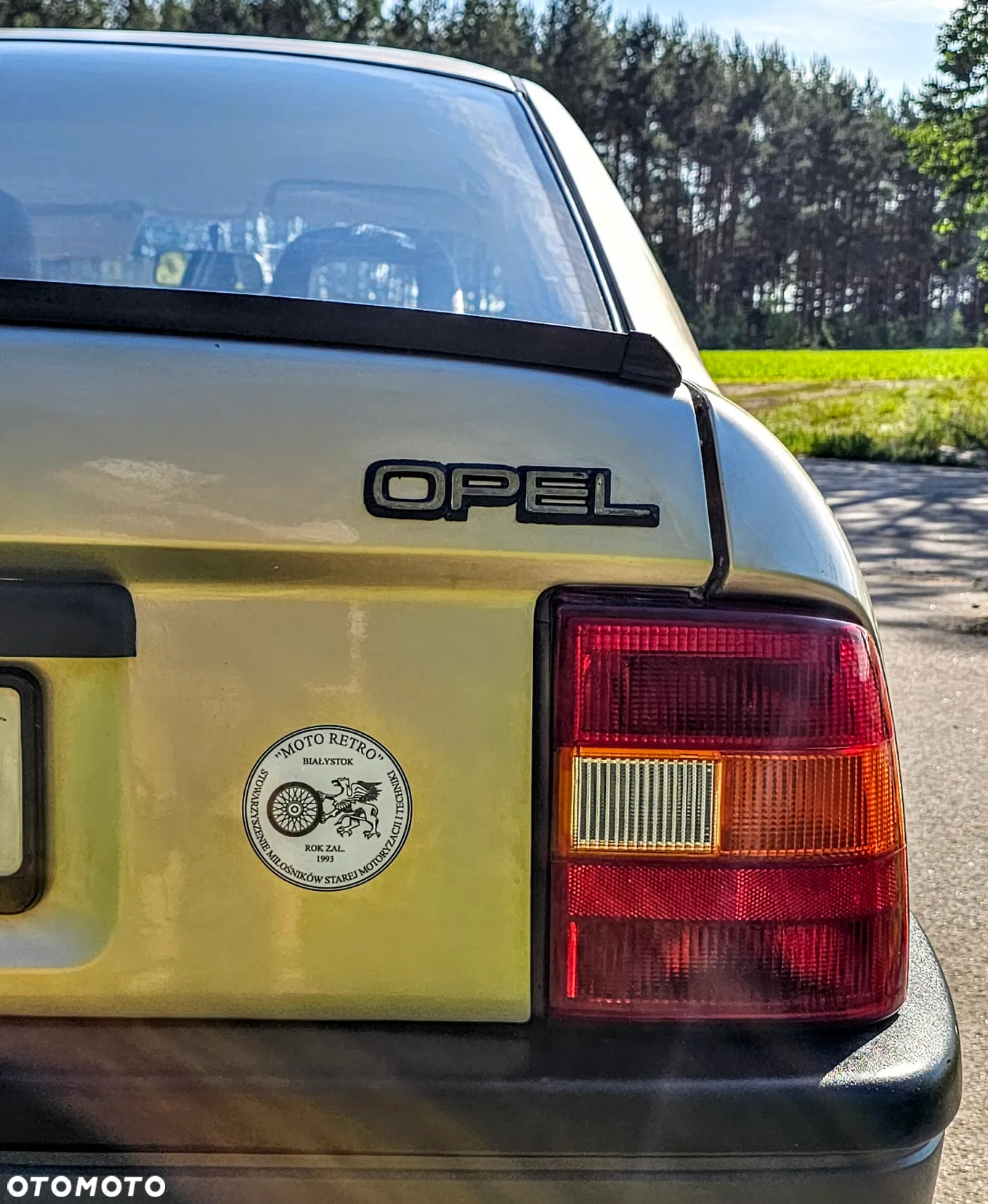 Opel Vectra 2.0 GL - 9