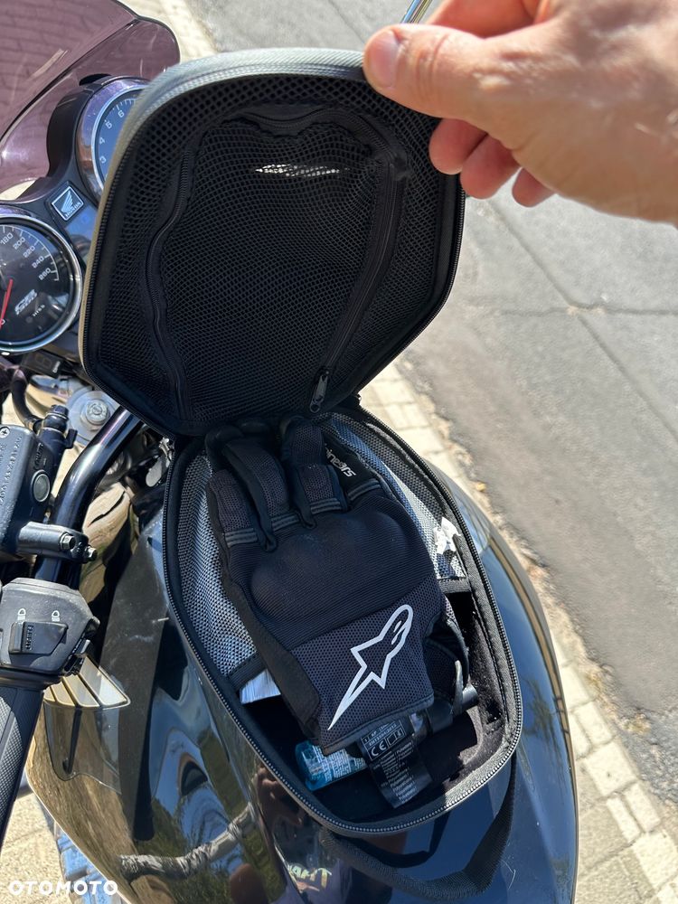 Honda CB - 23