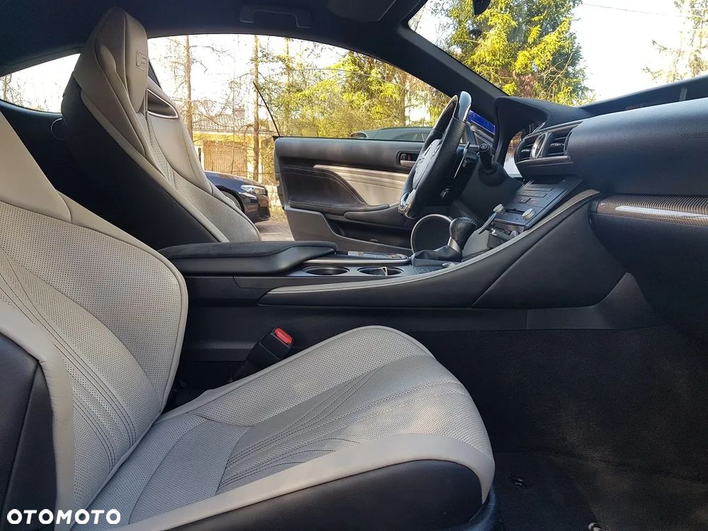 Lexus RC F Prestige - 21