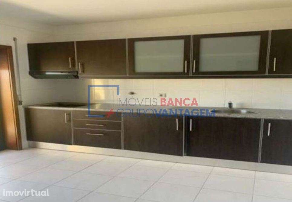 APARTAMENTO T1 - PENAFIEL - Grande imagem: 3/9