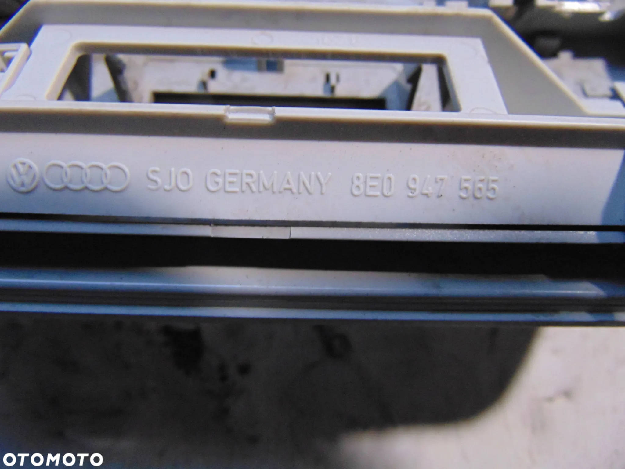 Oświetlenie kabiny audi a4 b7 - 5