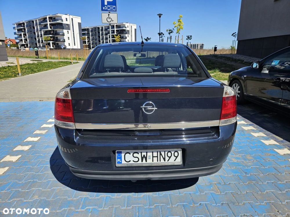 Opel Vectra 1.8 - 4