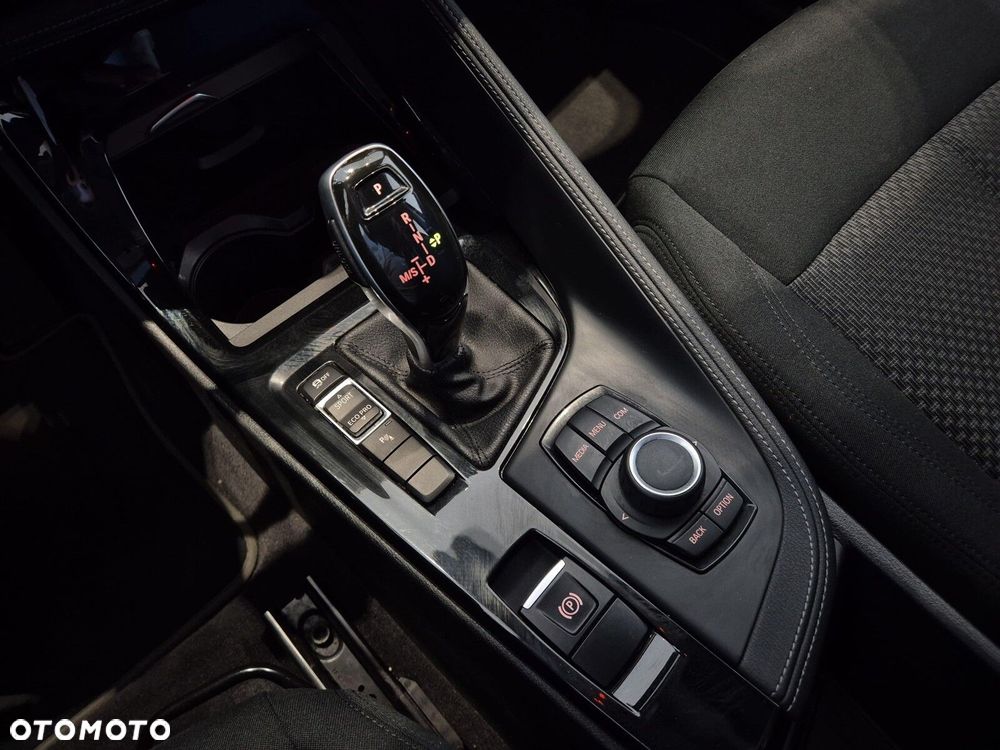 BMW X2 sDrive18i GPF Advantage - 23