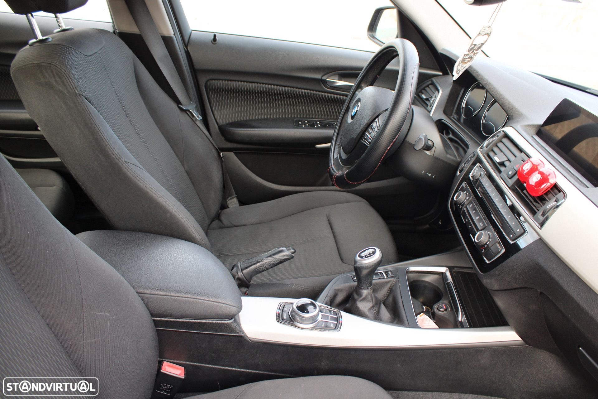BMW 116 d EfficientDynamics - 8