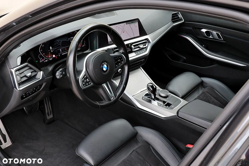 BMW Seria 3 320d Touring M Sport - 22