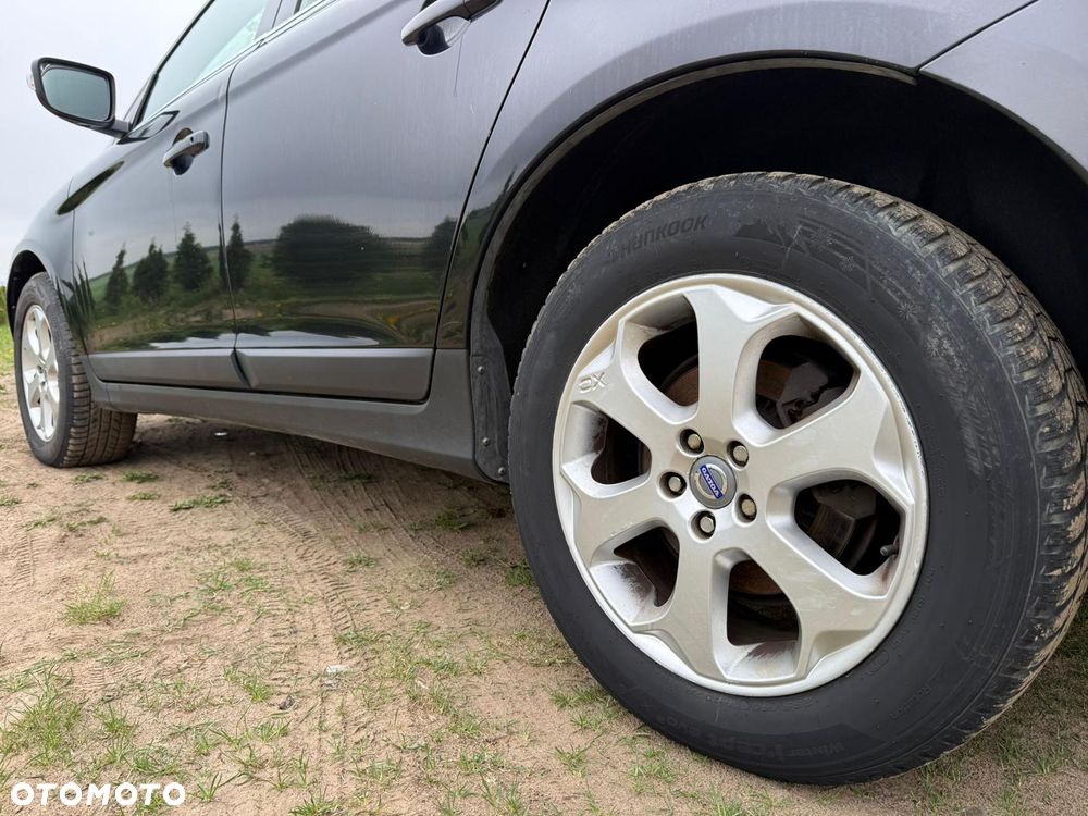 Volvo XC 60 D5 AWD Momentum - 6