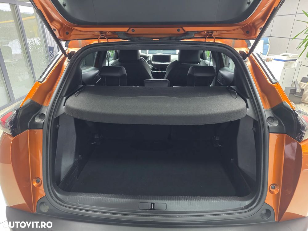 Peugeot 2008 1.5 BlueHDI EAT8 STT GT Pack - 17