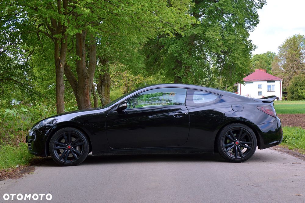 Hyundai Genesis Coupe 2.0 T - 7