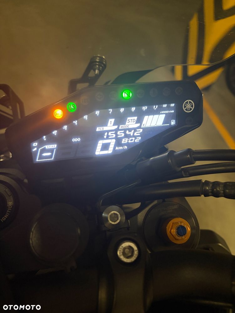 Yamaha MT - 6