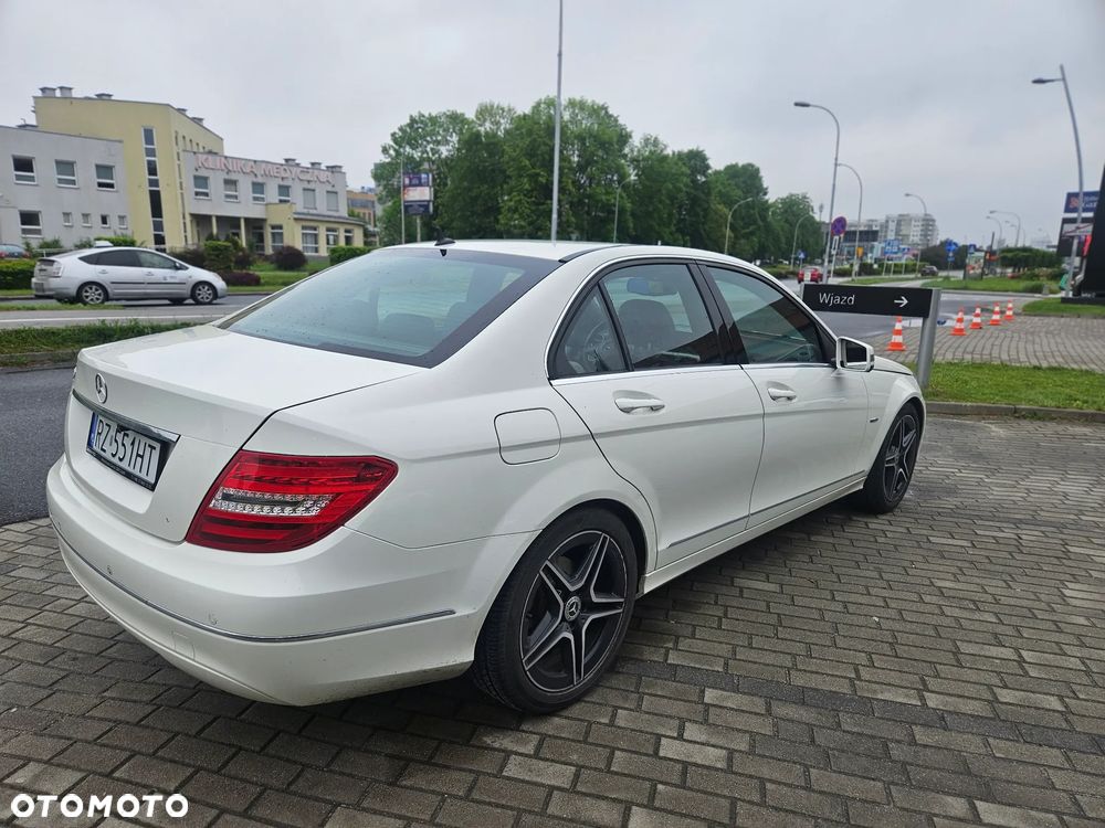 Mercedes-Benz Klasa C - 36