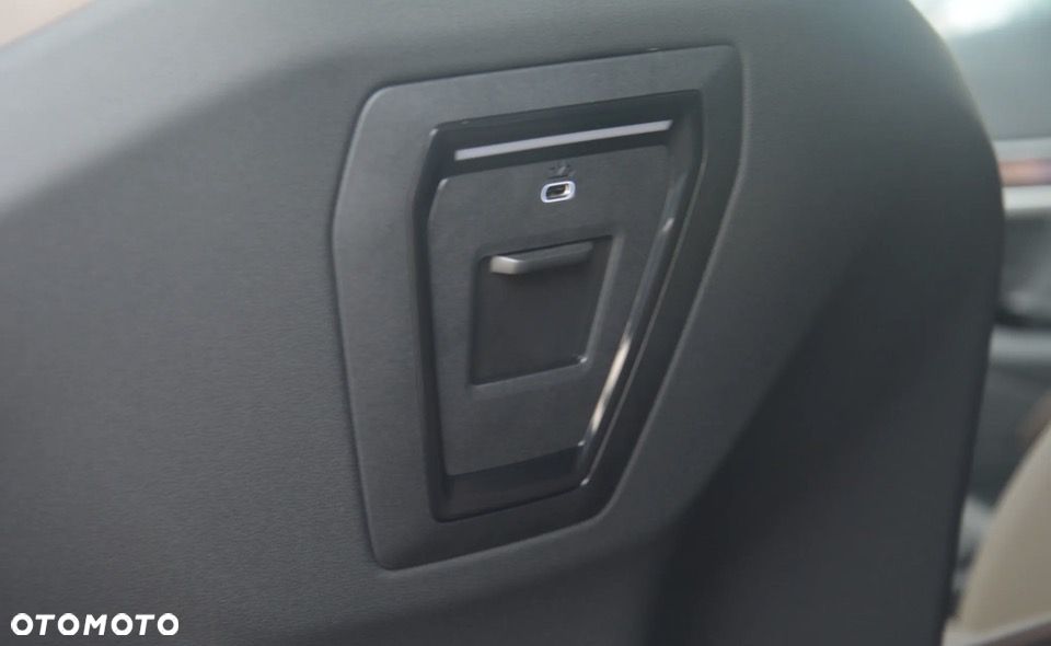 BMW Seria 5 520d - 14