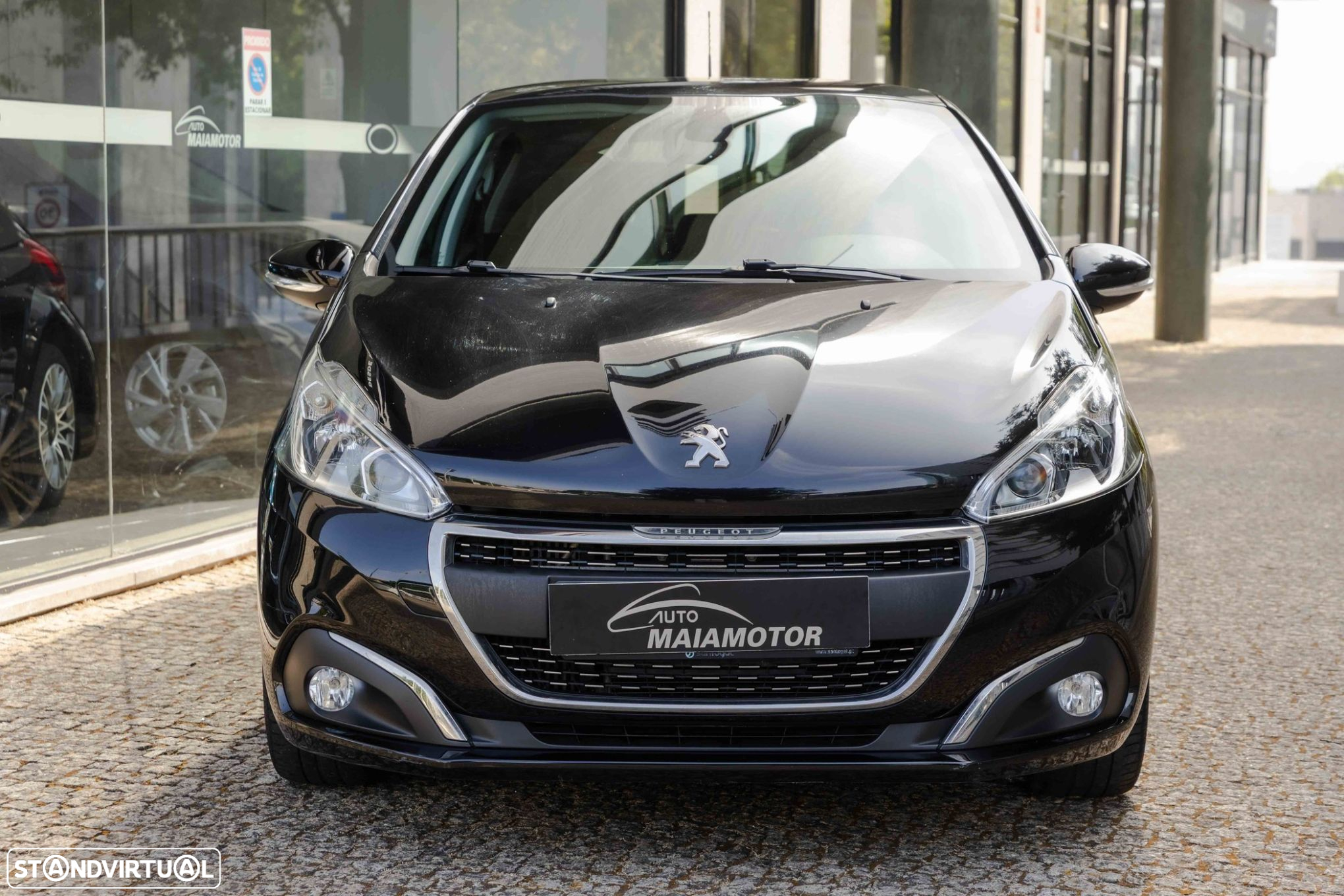 Peugeot 208 1.5 BlueHDi Signature - 4