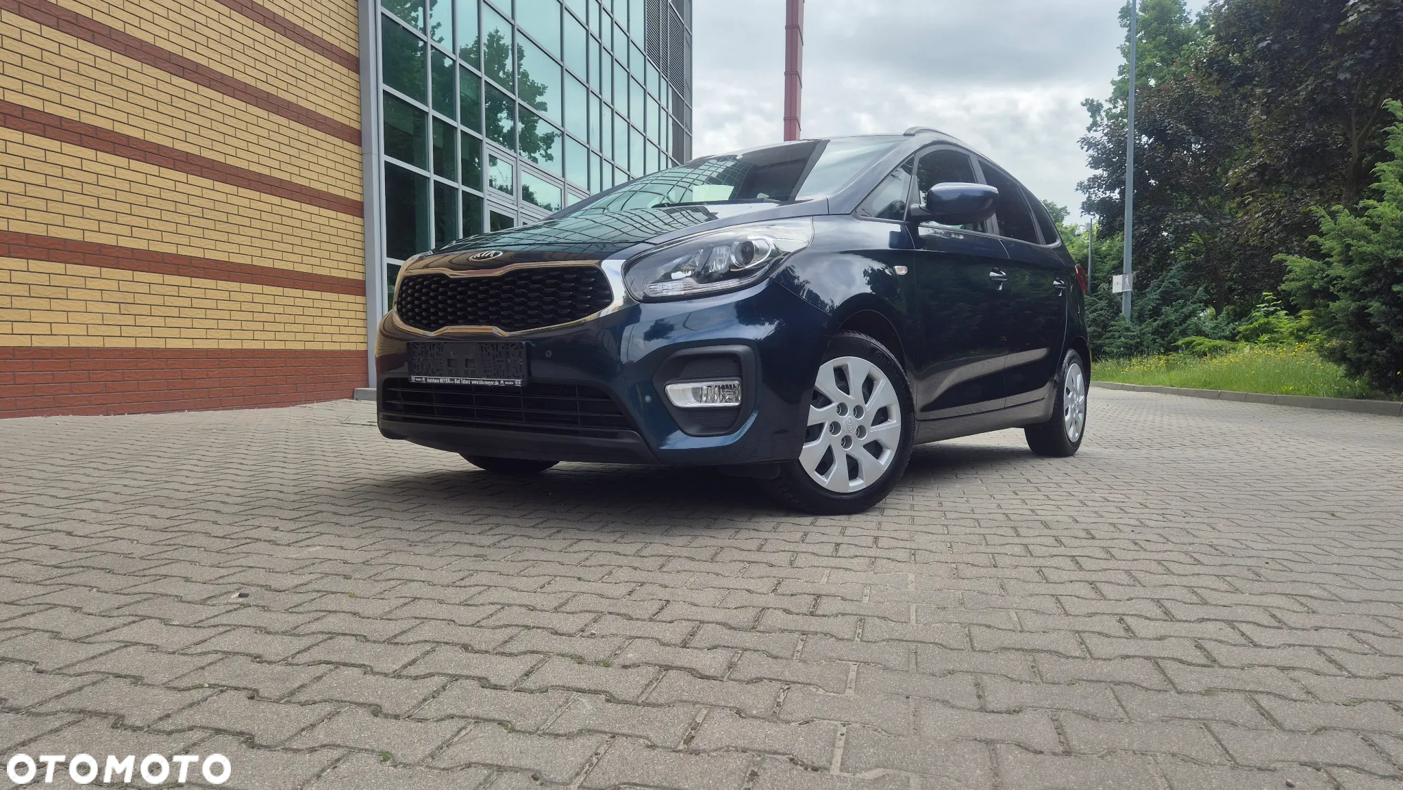 Kia Carens 1.6 GDI Dream Team Edition - 38