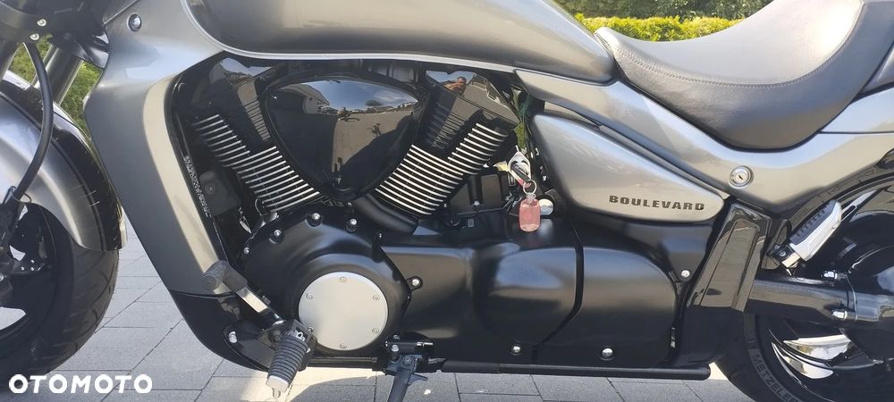 Suzuki Boulevard - 30
