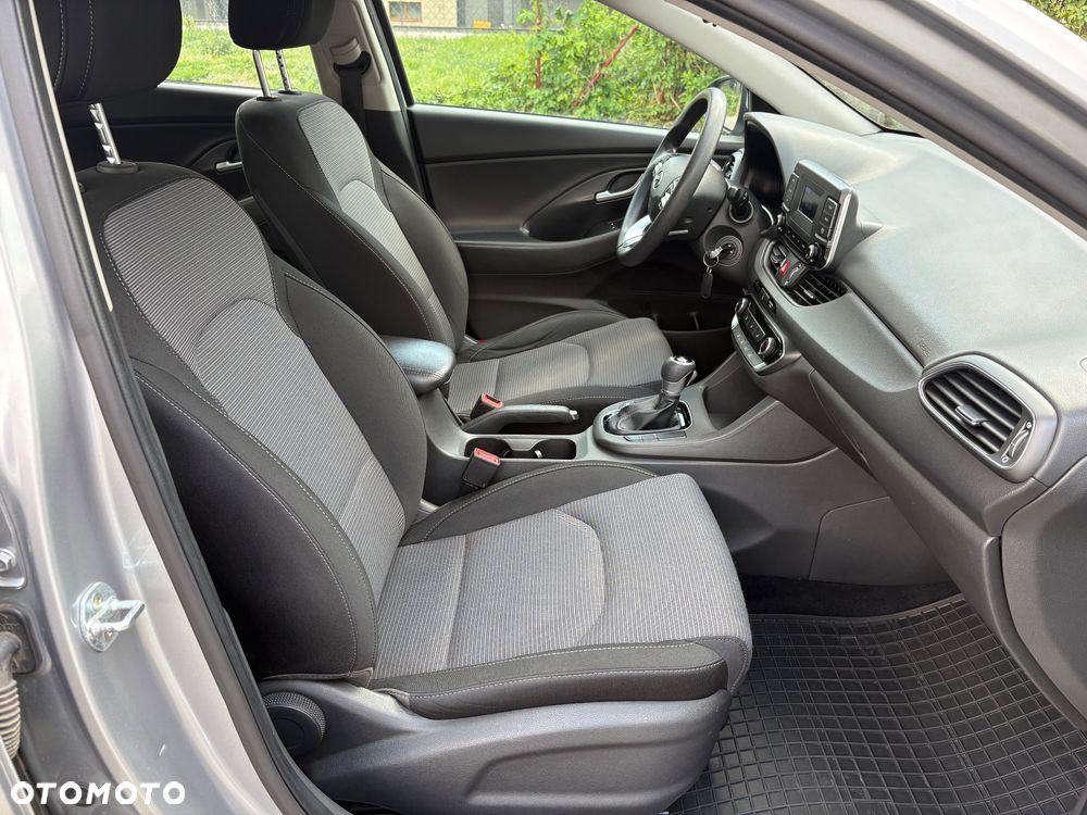 Hyundai i30 1.0 T-GDI Classic + DCT - 23