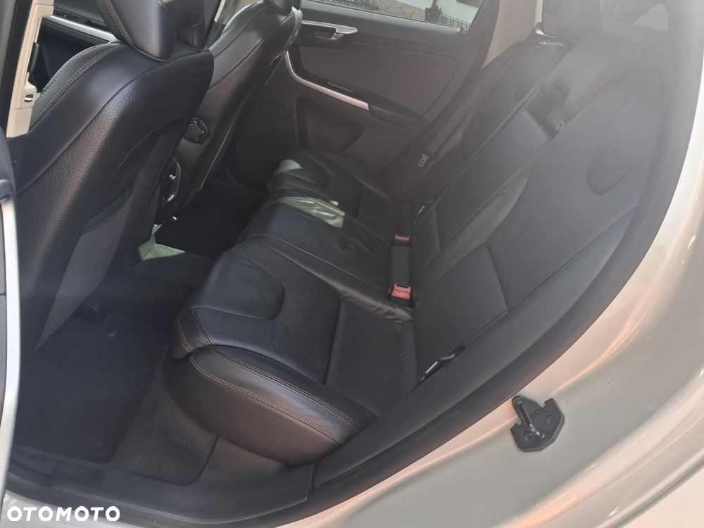 Volvo XC 60 2.4D AWD - 20