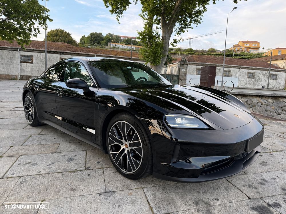 Porsche Taycan Bateria Performance Plus - 37