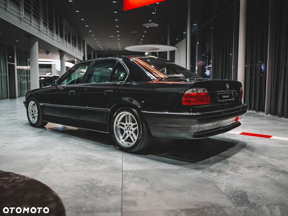 BMW Seria 7 - 3