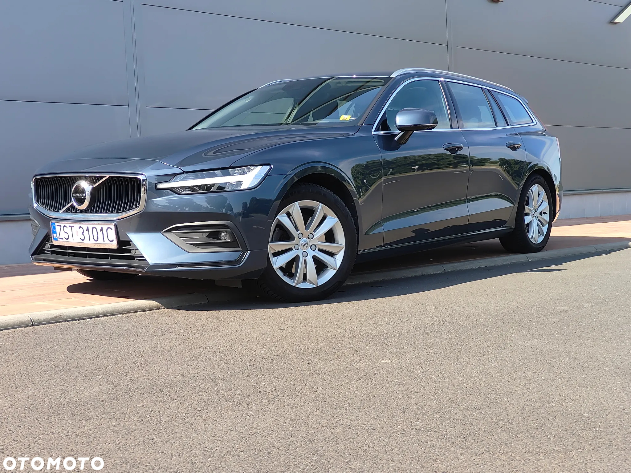 Volvo V60 B3 B Geartronic Momentum - 9