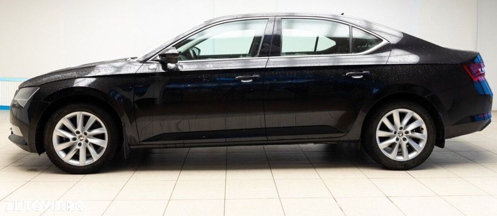 Skoda Superb 1.5 TSI ACT DSG Ambition - 5