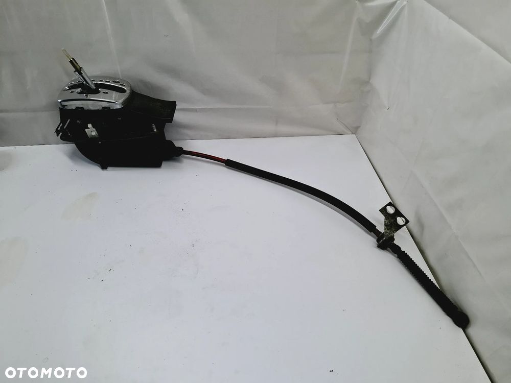 Lewarek Wybierak Biegów Skrzyni Automatycznej 3B0713111P VW Passat B5 - 1