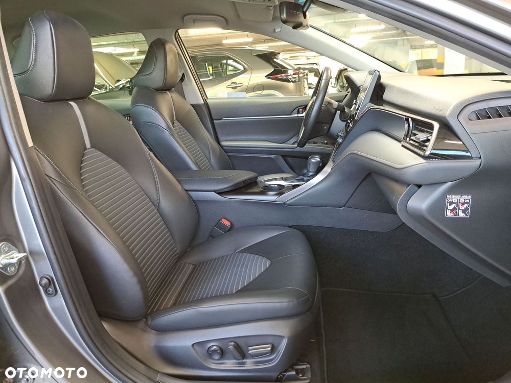 Toyota Camry 2.5 Hybrid Prestige CVT - 16