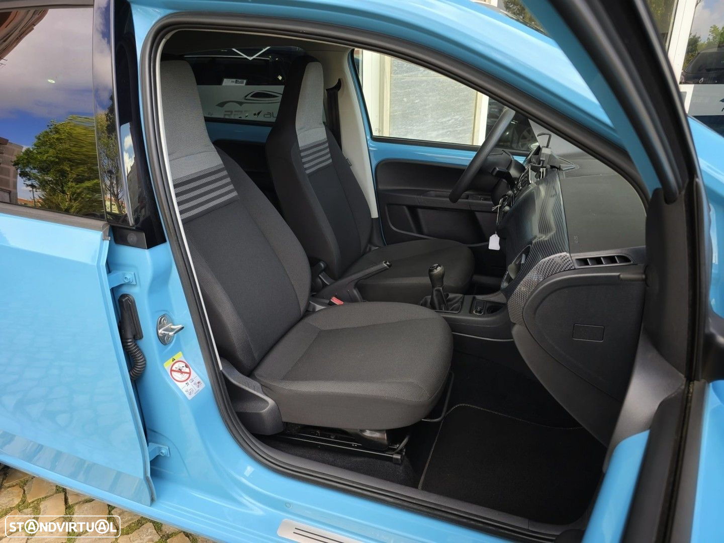 VW Up! 1.0 BMT Move - 17