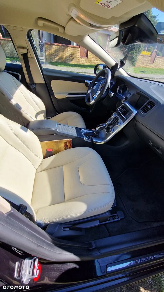 Volvo S60 T3 Drive-E Summum - 10